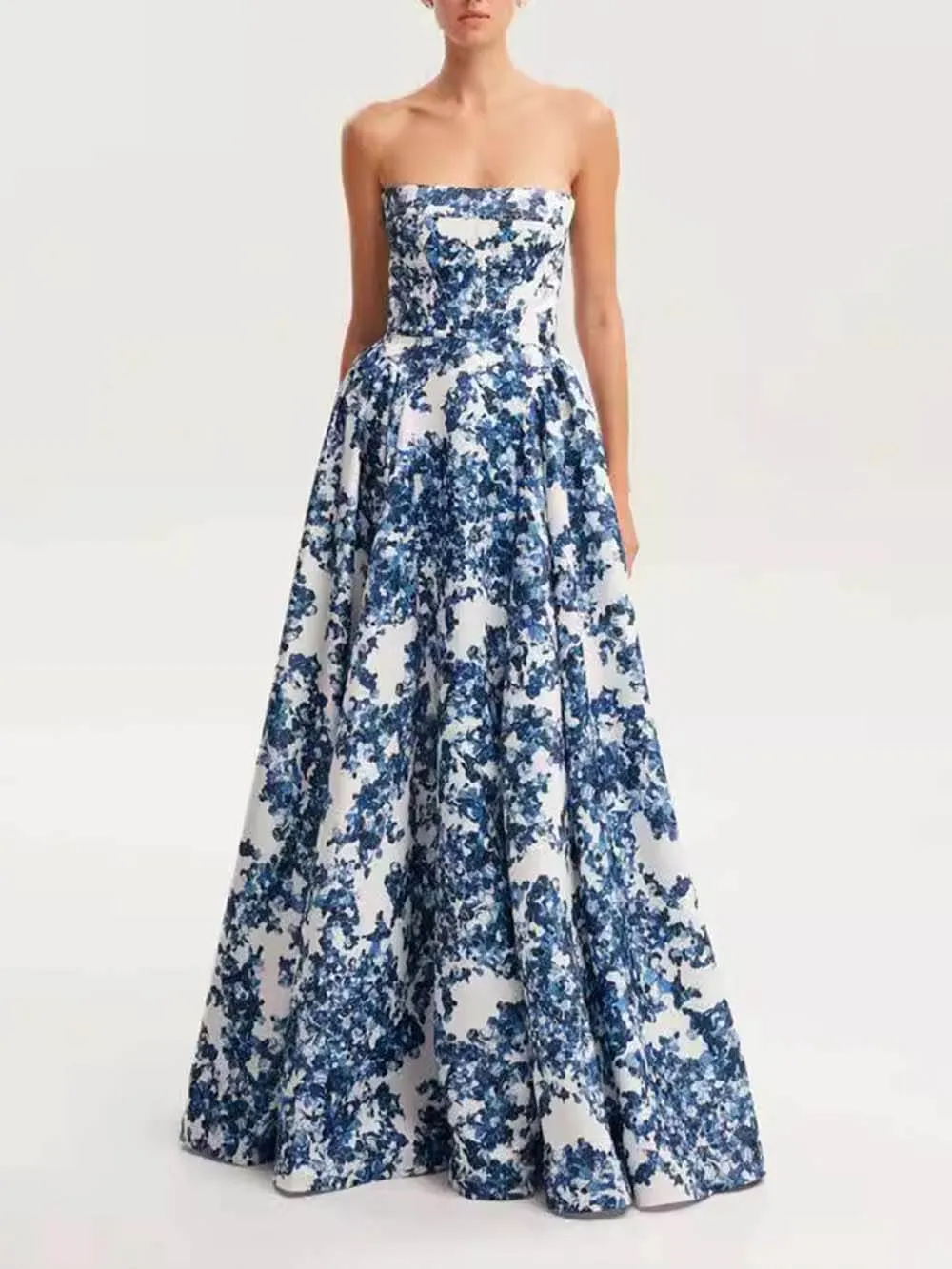 Bea Elegant Strapless Maxi Dress