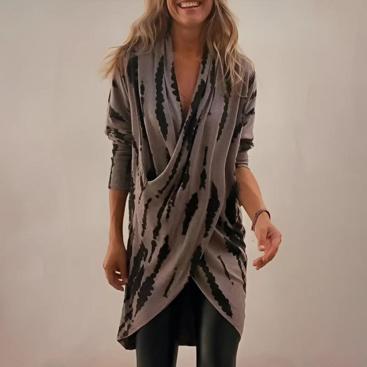 Vittoria Luxe V-Neck Tunic with Loose Fit