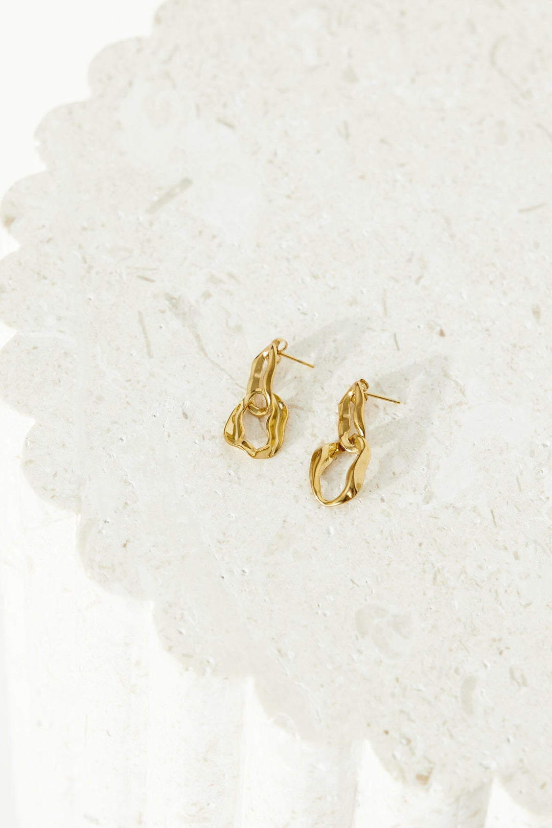 18k Gold Plated Everyone Wants Earrings Gold Earrings DRESS/ATELIER 