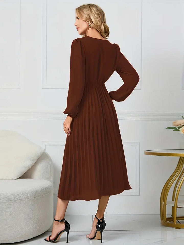 Angela Plain Midi Dress with Neckline and Belt SOPHIE/CLAIRE 