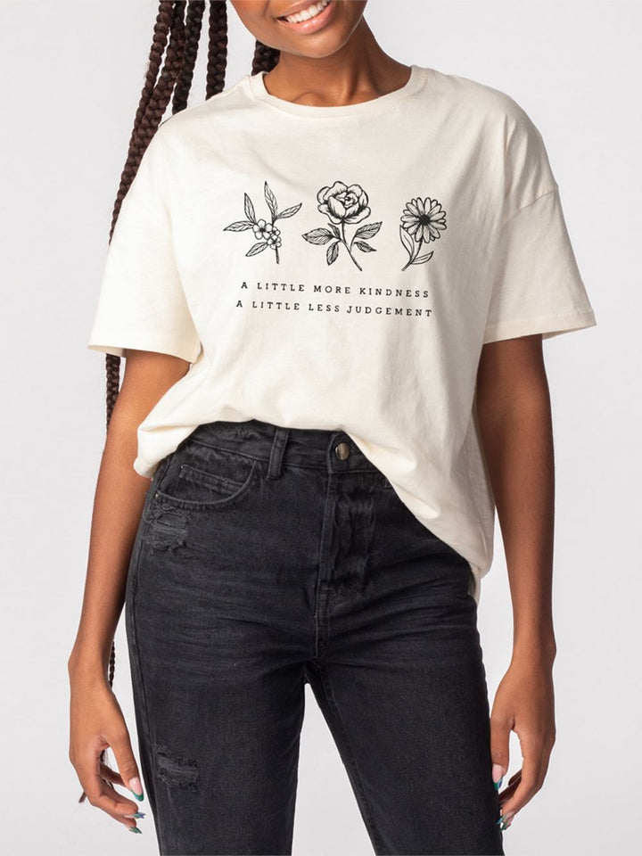 Birth Flower Oversized T-shirt T-Shirt JURKJESBOETIEK White S 