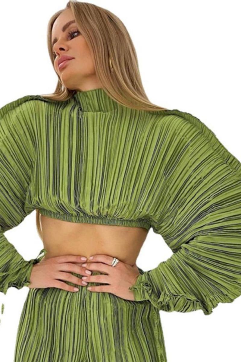 Mavy Batwing Sleeve Crop Top