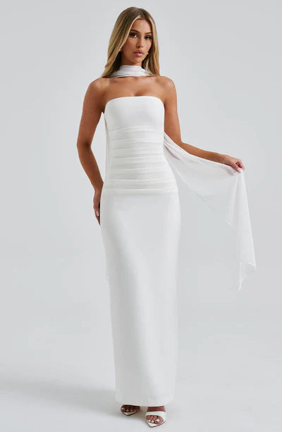 Yassy Elegant Maxi Dress